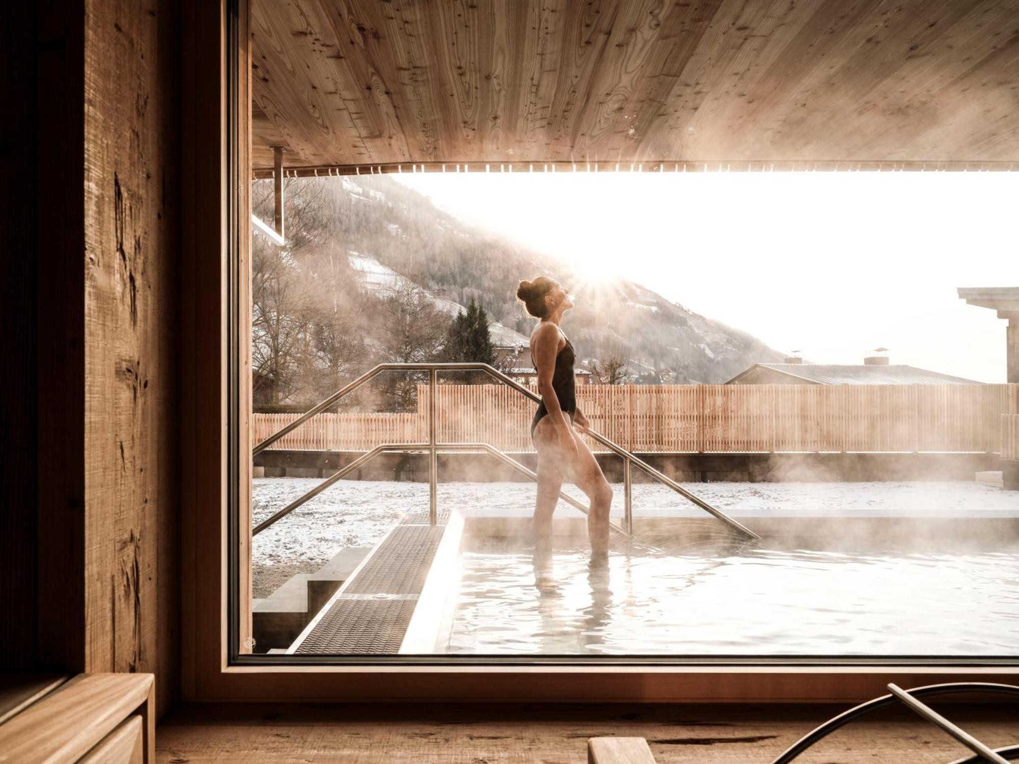 Spa & Naturhotel Outside Matrei in Osttirol Exteriör bild